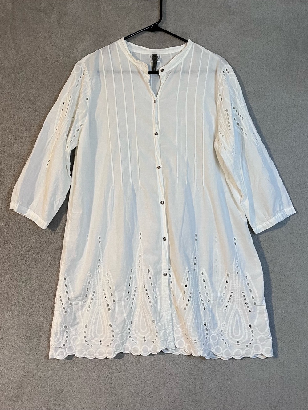 XCVI Romantic White Eyelet Button-Front Tunic Pintuck Womens Large